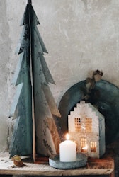 Vackert plåthus - zink- Ljuslykta
