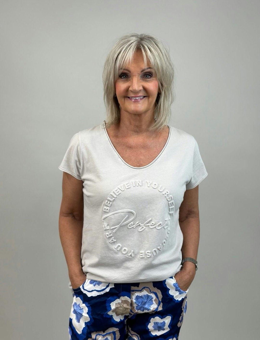 T-shirt med PERFECT text