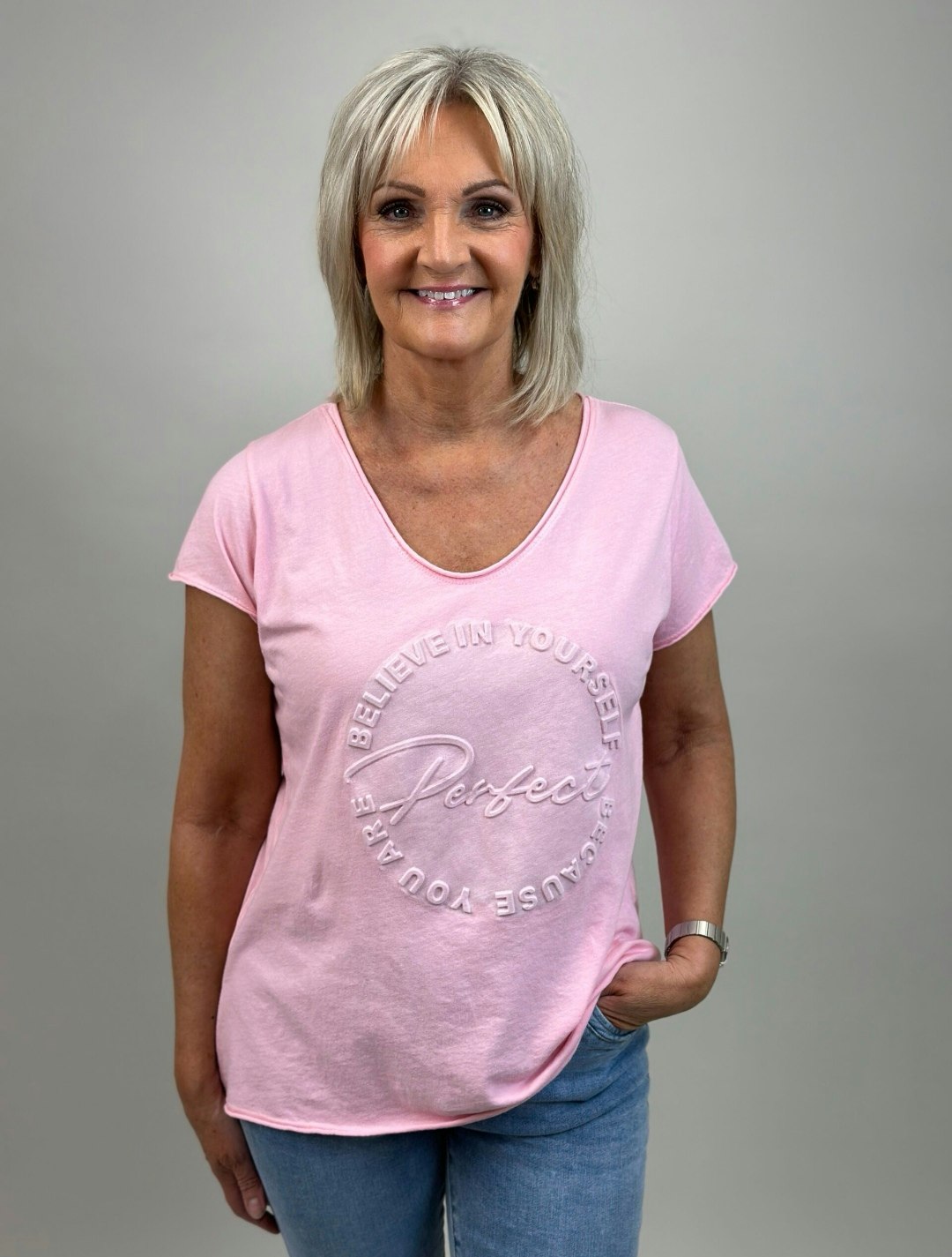 T-shirt med PERFECT text