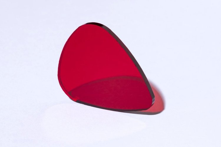 Akrylskiva Gjuten PMMA GS (3 mm ) Röd PMS 194 Transparent