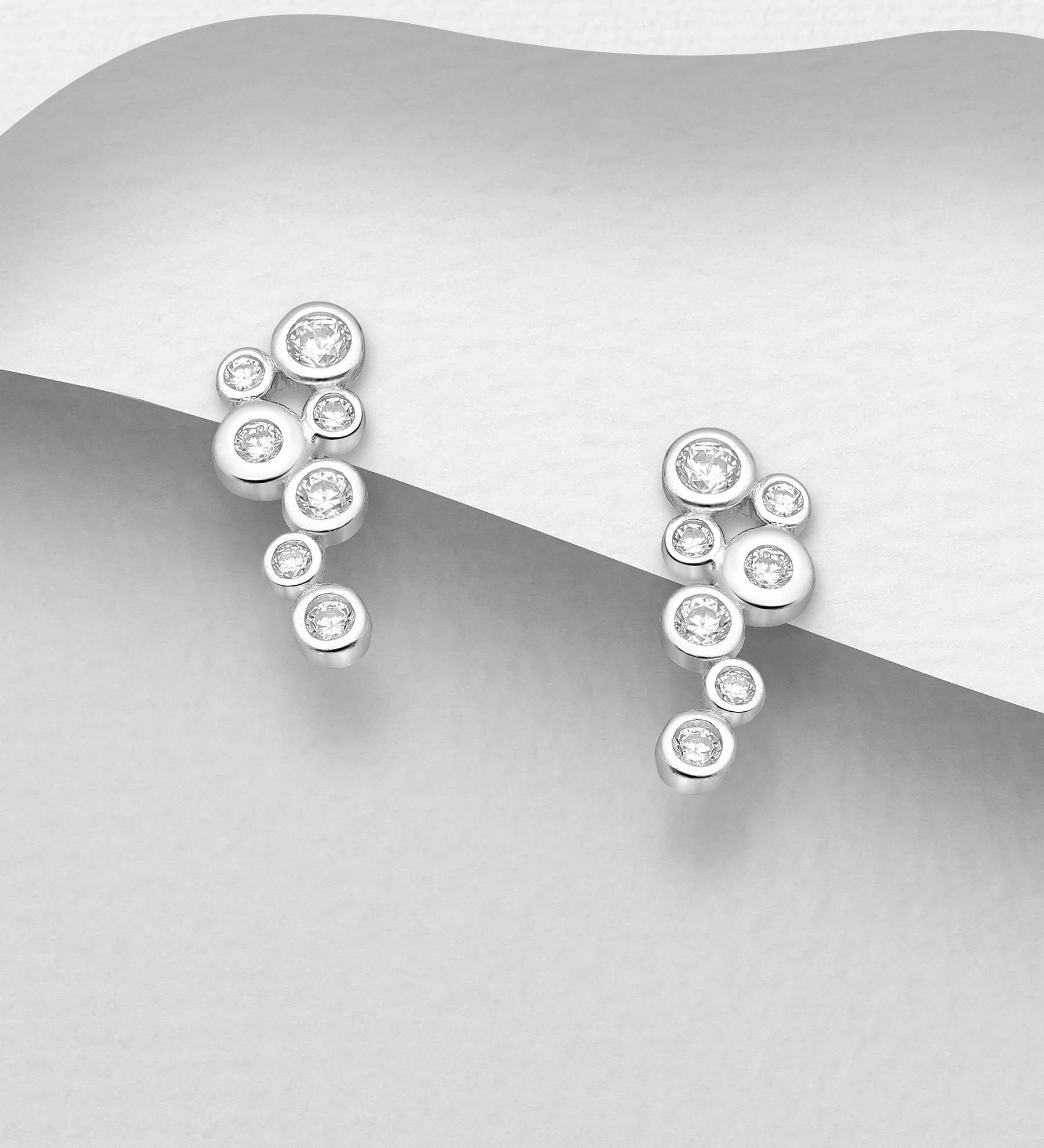 Silverörhängen stilfull design med runda cubic zirkonia - stilfulla örhängen till tjej/ dam i äkta 925 sterling silver
