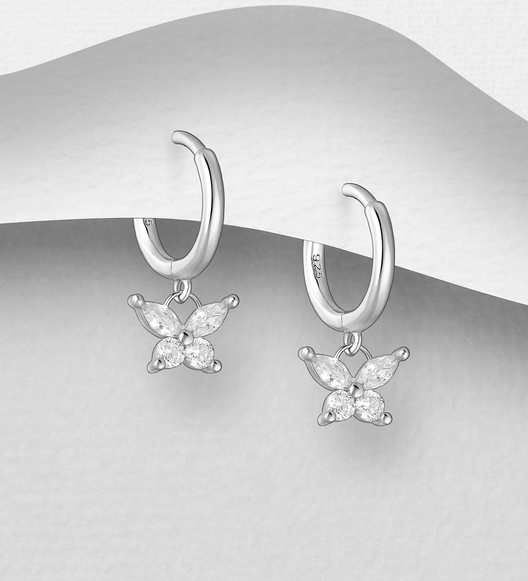 Silverörhängen söta hoops med hängande fjärilar - Snygga & fina örhängen, ringar i äkta silver