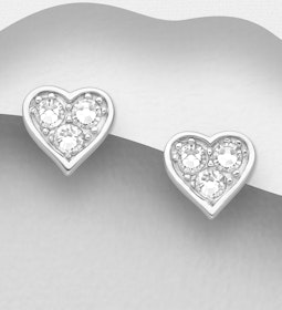 Silverörhängen Hjärtan med tre kristallstenar i äkta 925 silver