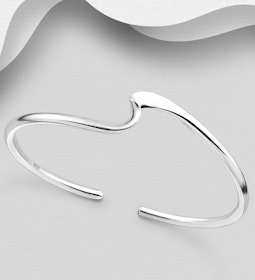 Silverarmband i cuff design - stelt armband i silver dam