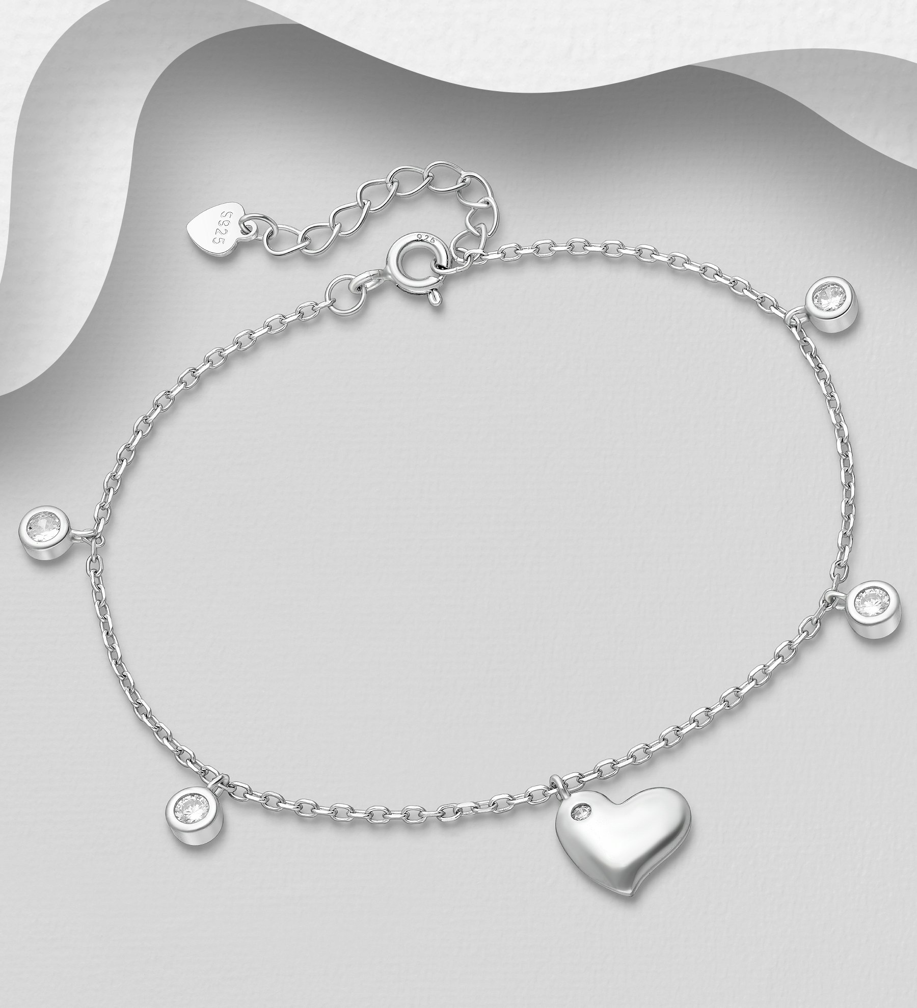 Silverarmband i 925 sterling silver med glittrande berlocker och Hjärta