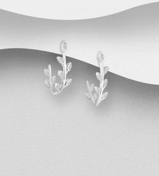 Silverörhängen - örhängen med vackra löv av Cubic Zirkonia