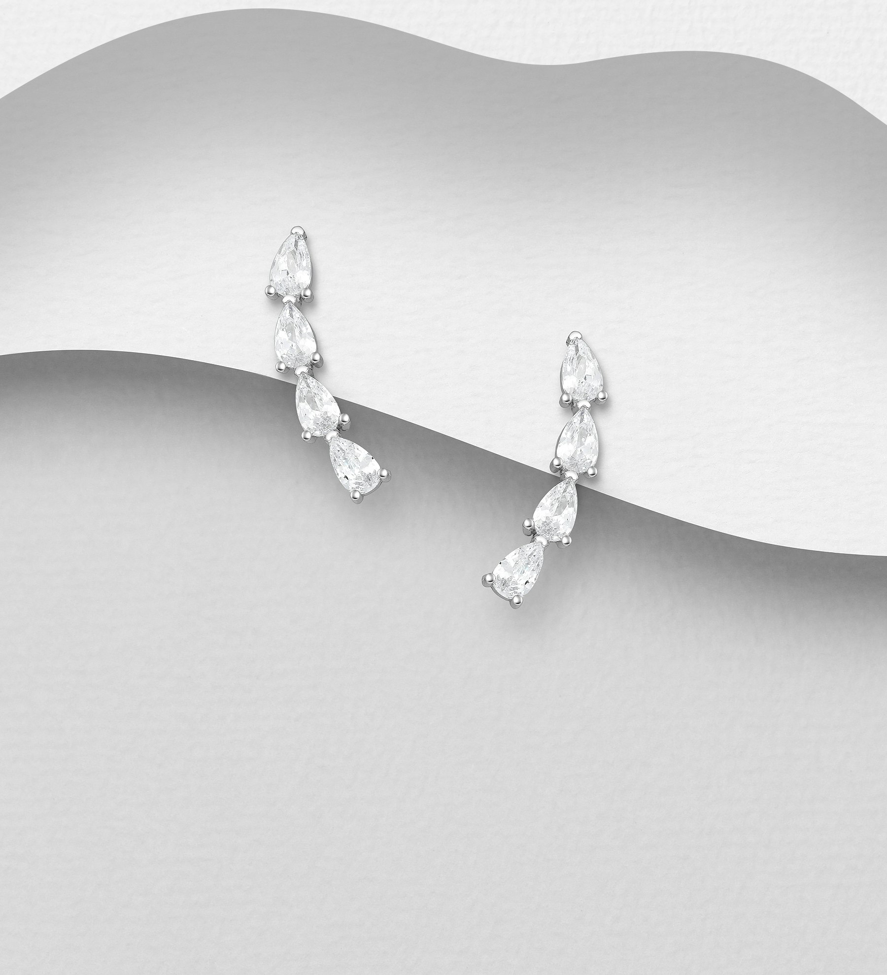 Silverörhängen - elegant design av örhängen med stenar