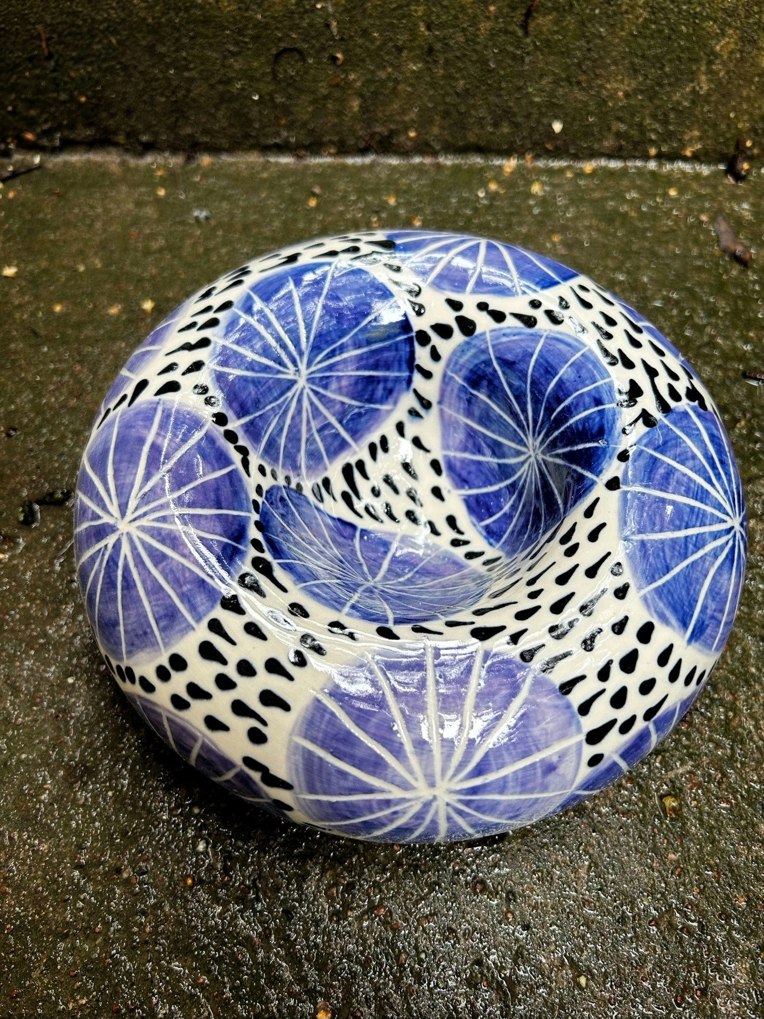 Skål Donut lila / svart