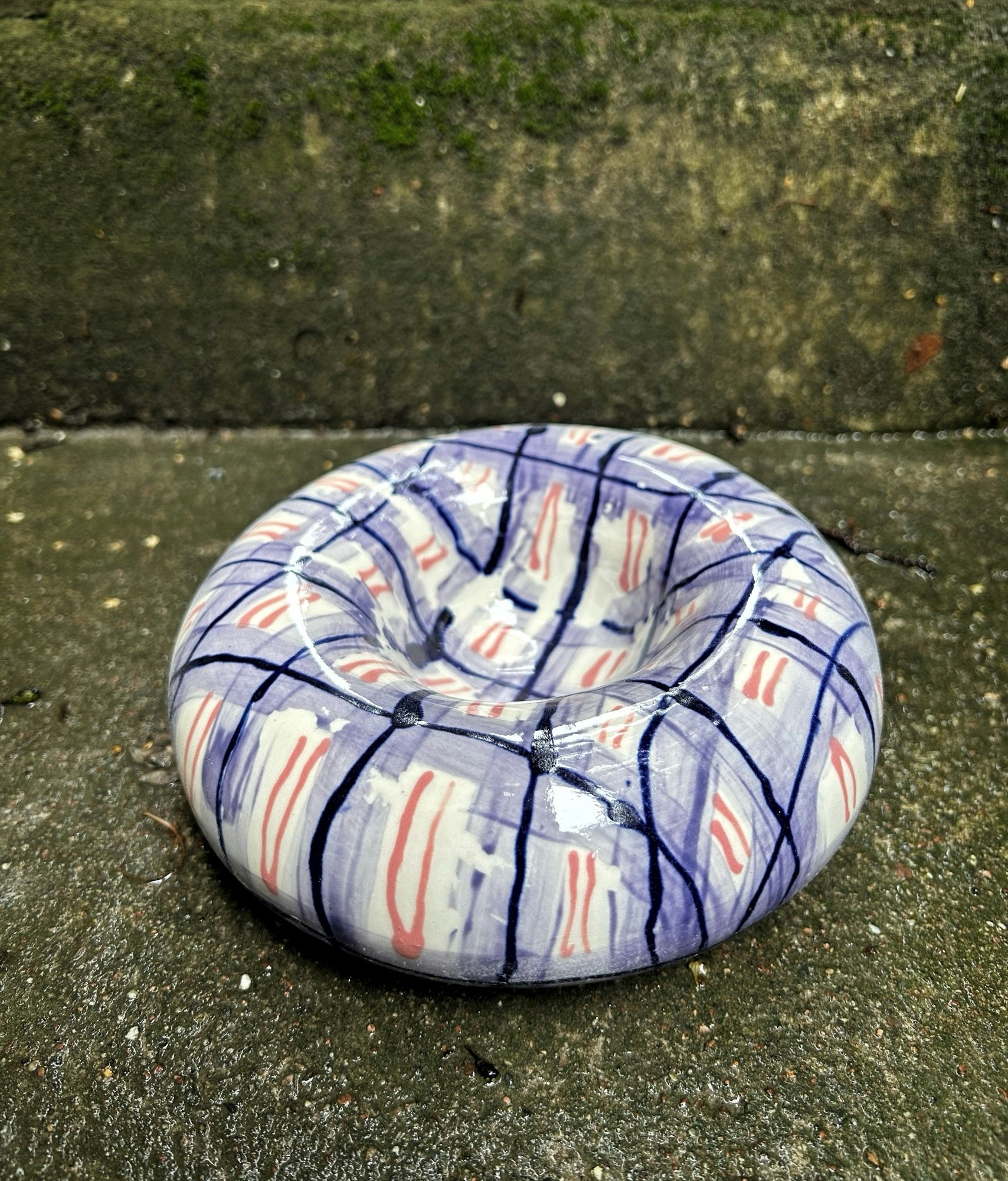 Skål Donut lila/ blå/röd