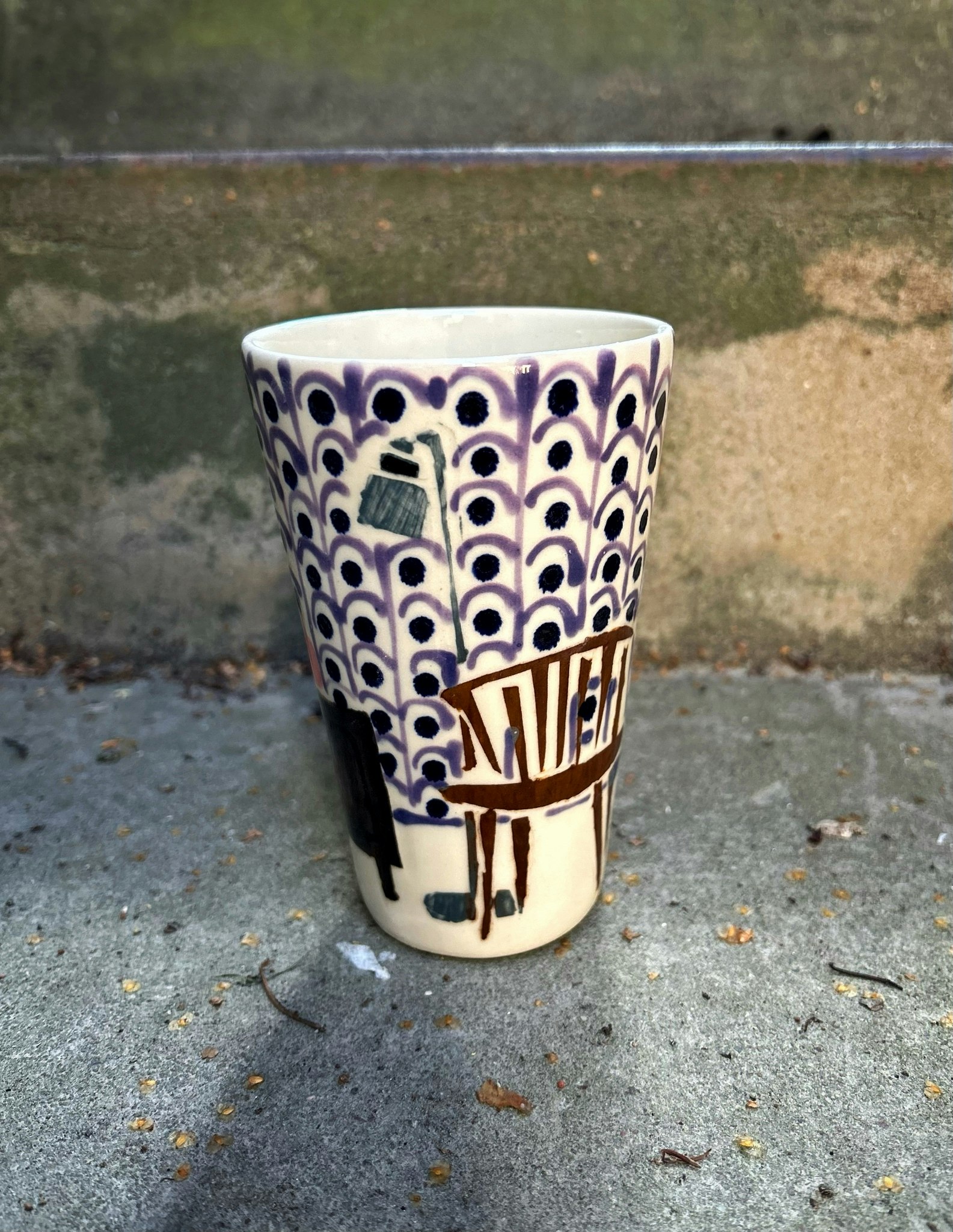 Hög kopp brun stol