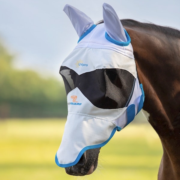 Shires Ultra Pro flughuva vit