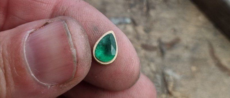 Hur finns guldsmeden tillgänglig i Åhus?