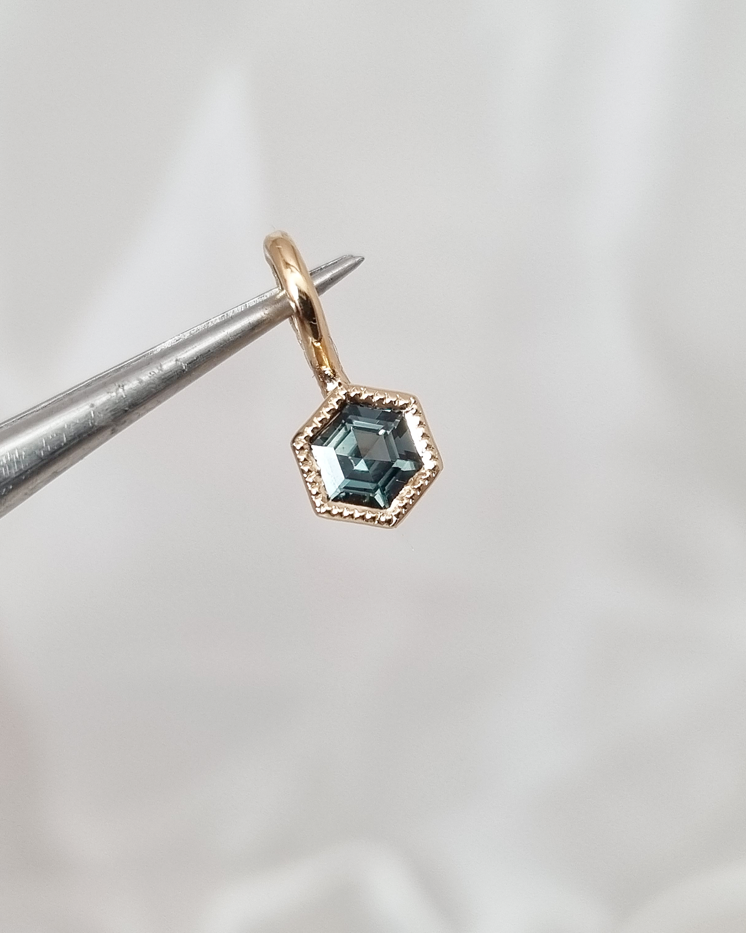 Safir Winza 0,98 ct avlång hexagon - 'made by order'