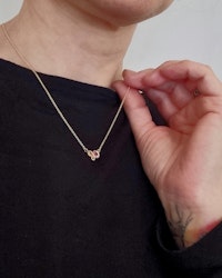 Halsband med Safirer i 18K guld