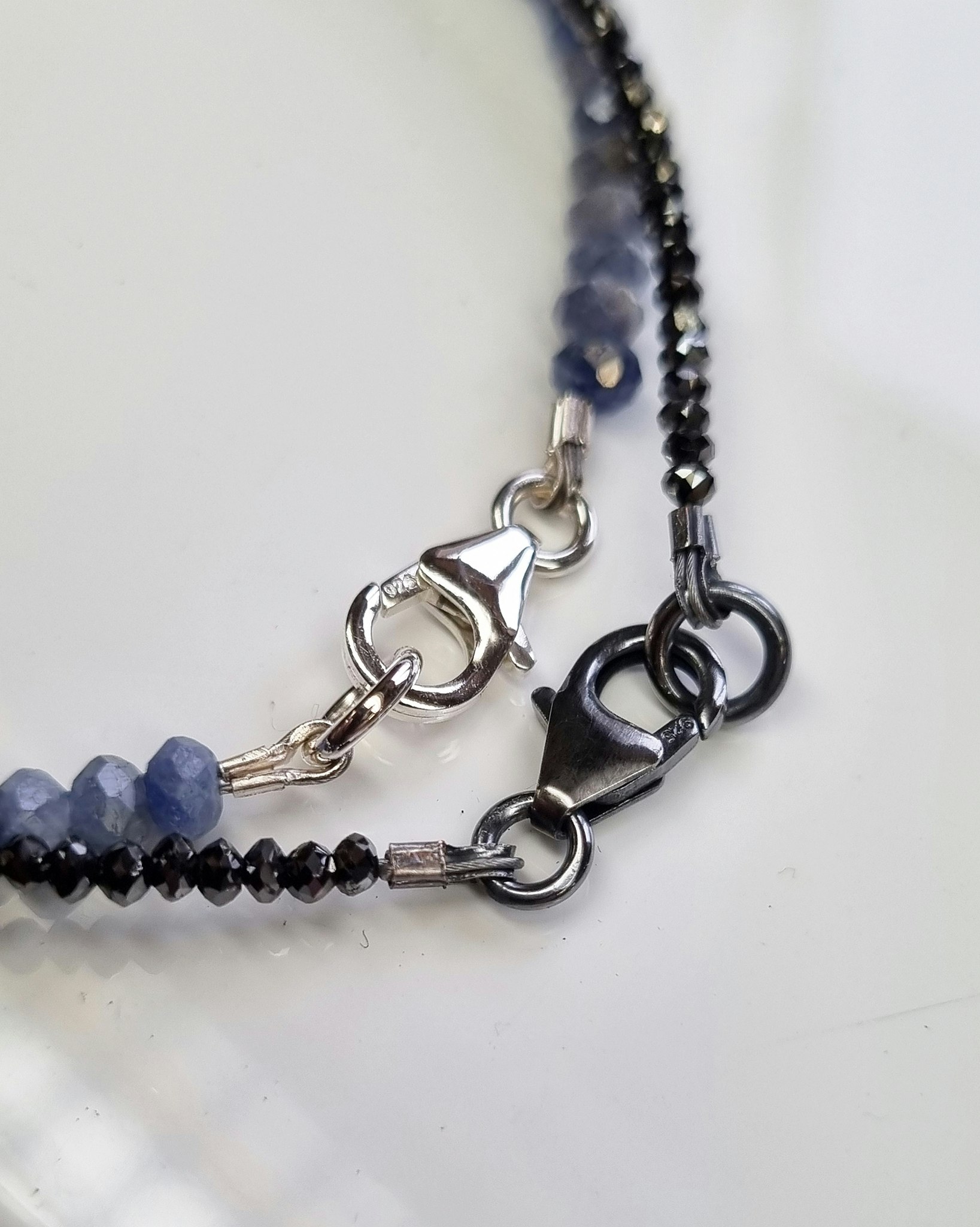 Safirarmband blått och Diamantarmband svart - 18 cm