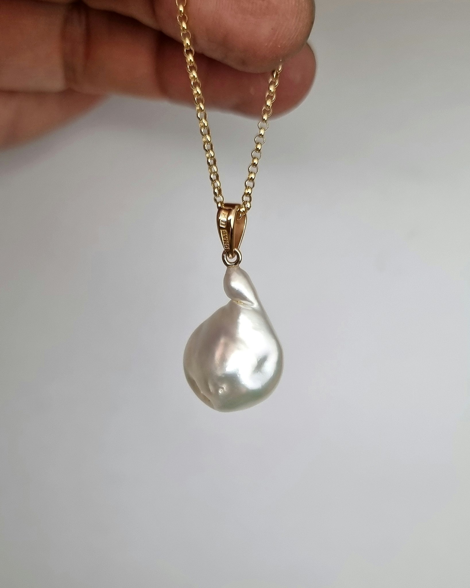 Underbar Söderhavspärla - pärlhänge 18K guld