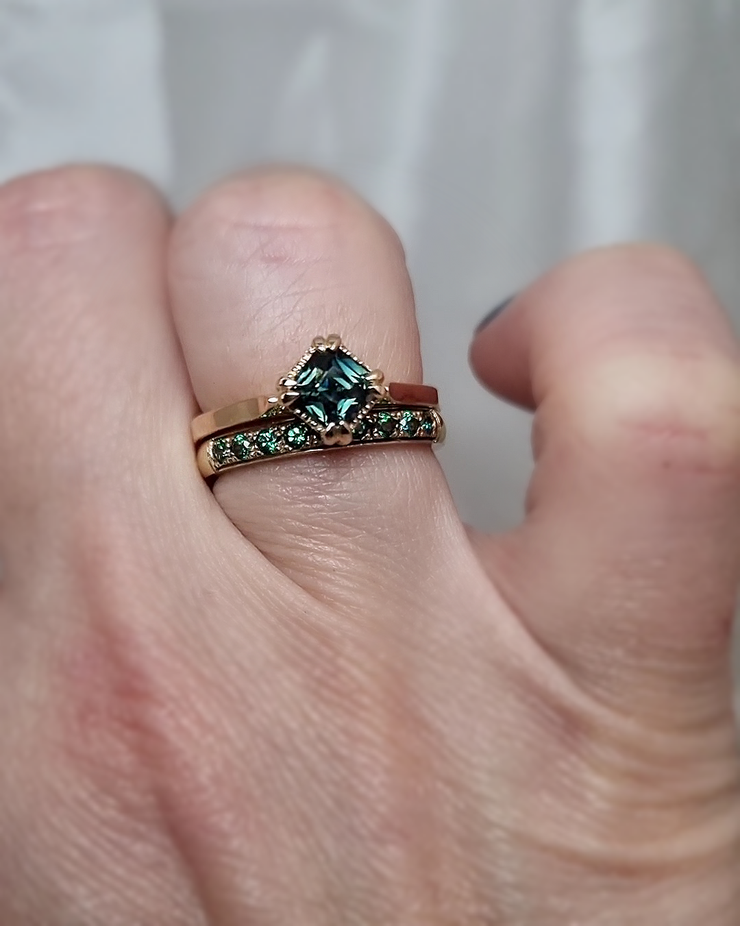 Mermaid - Solitär med Tealsafir 1,15 ct