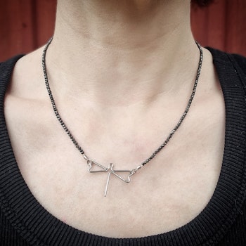Svartgnister 18,37 ct- Diamantcollier 45 cm