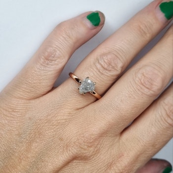 Precious Raw - 18K rådiamantring 2,13 ct