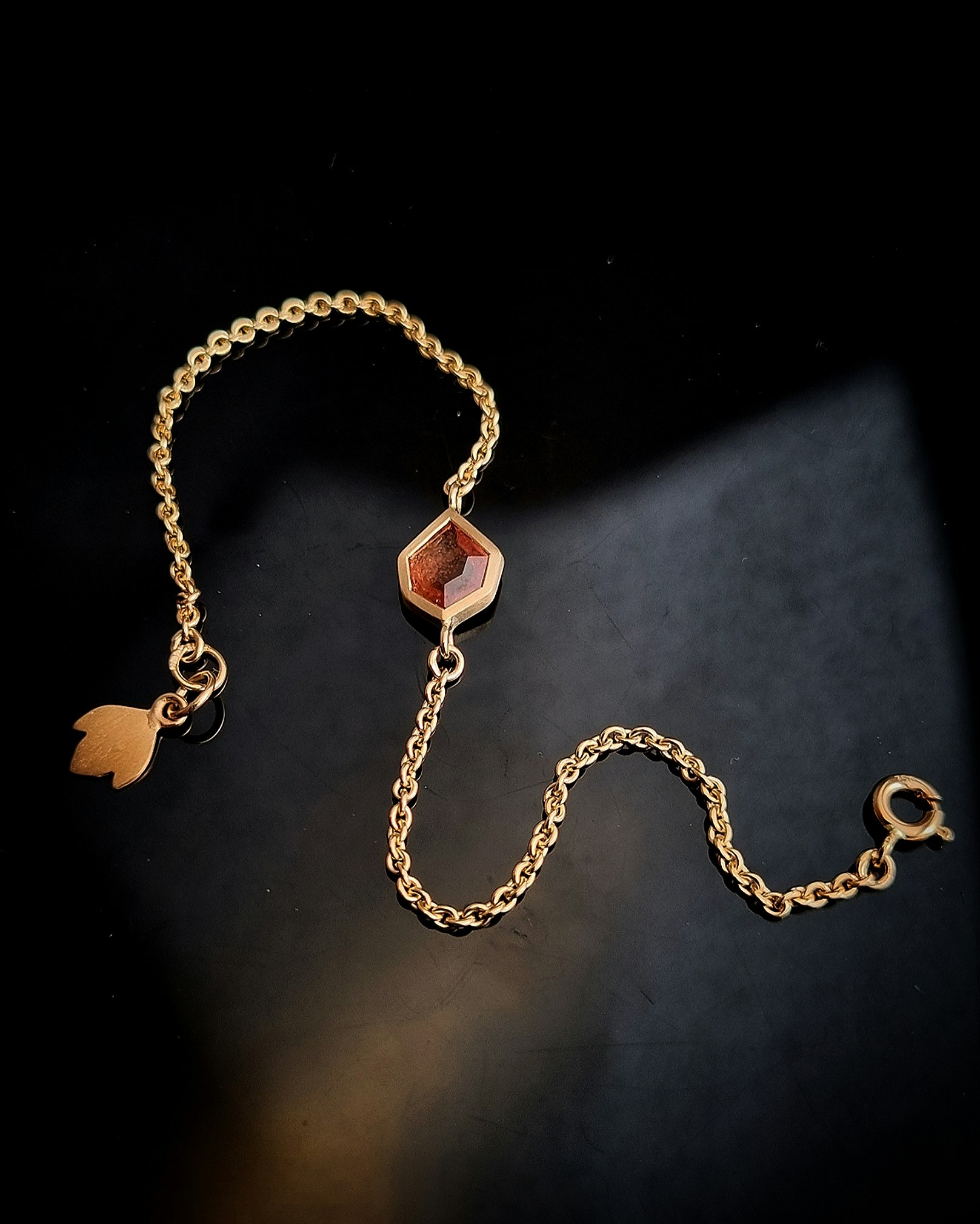Copper Leaf - 18K Safirarmband