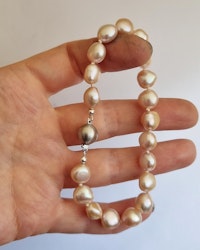 Rosa barocka sötvattenspärlor - armband