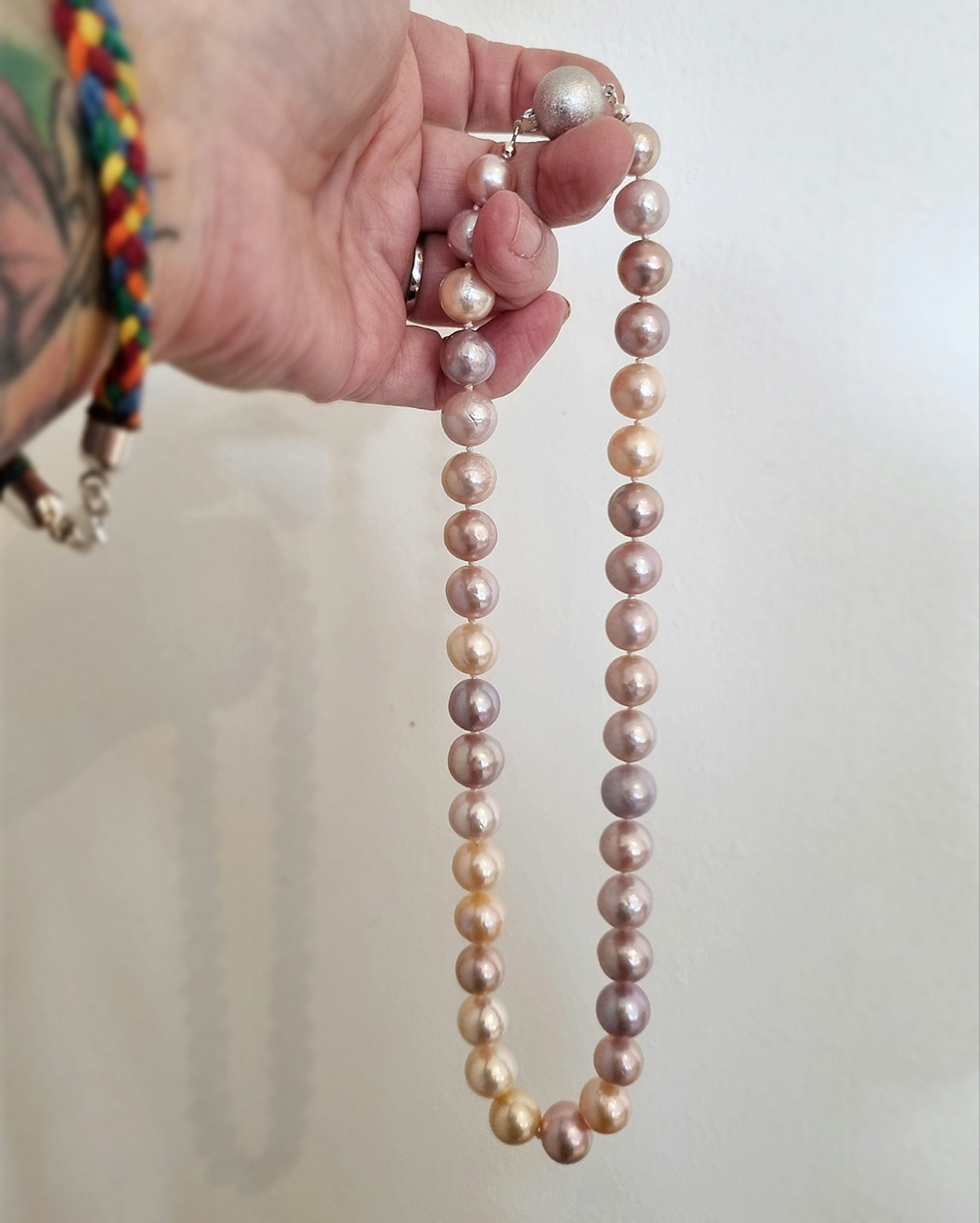 Stora sötvattenspärlor pastell - 47 cm collier
