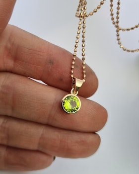 Fair Trade Peridot Mesa Verde - hänge i 18K guld