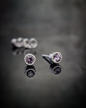 Spineller 'Grey Lavender' Fairtrade - örhängen i silver