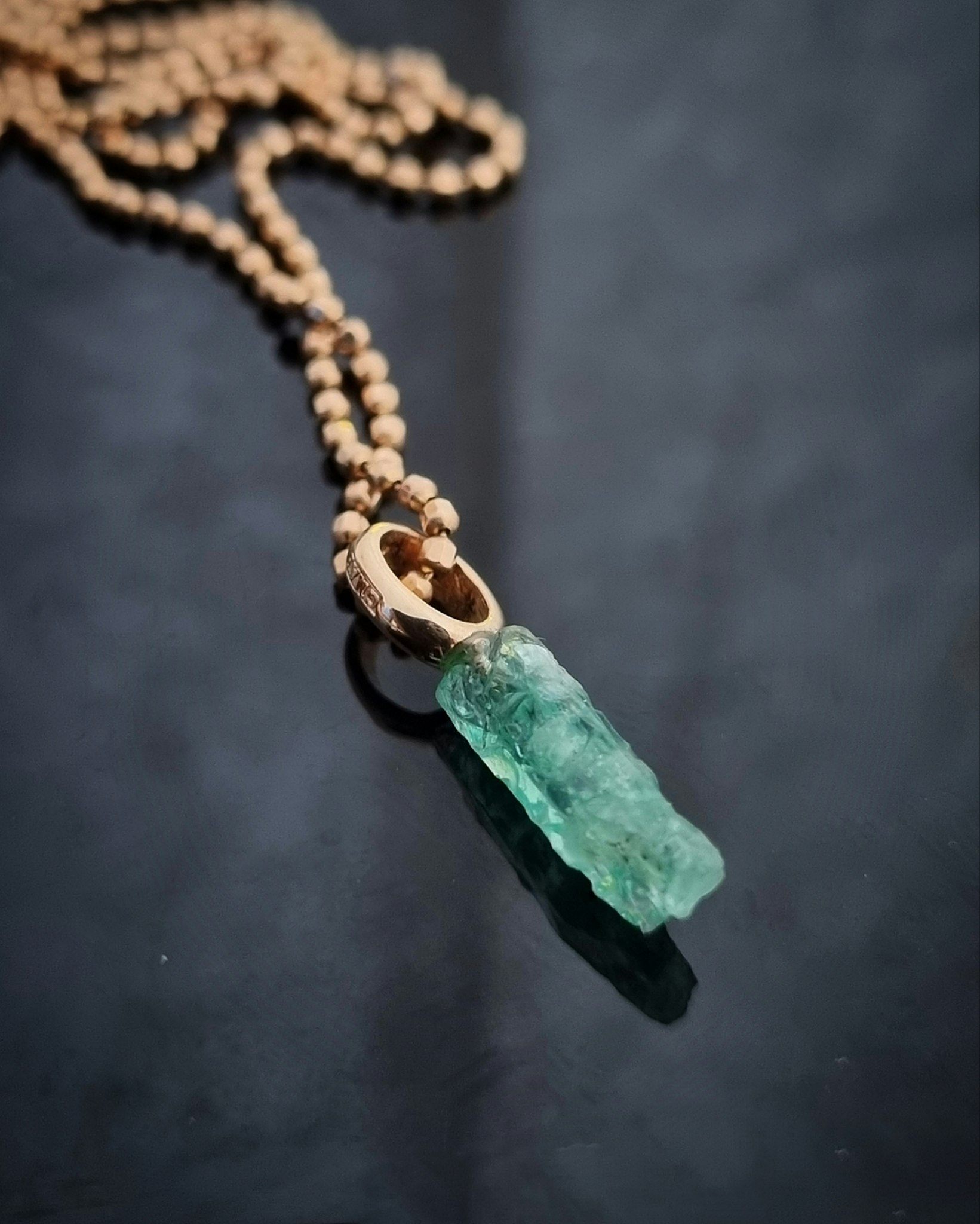 Mintsmaragd 1,61 ct - naturlig råkristall