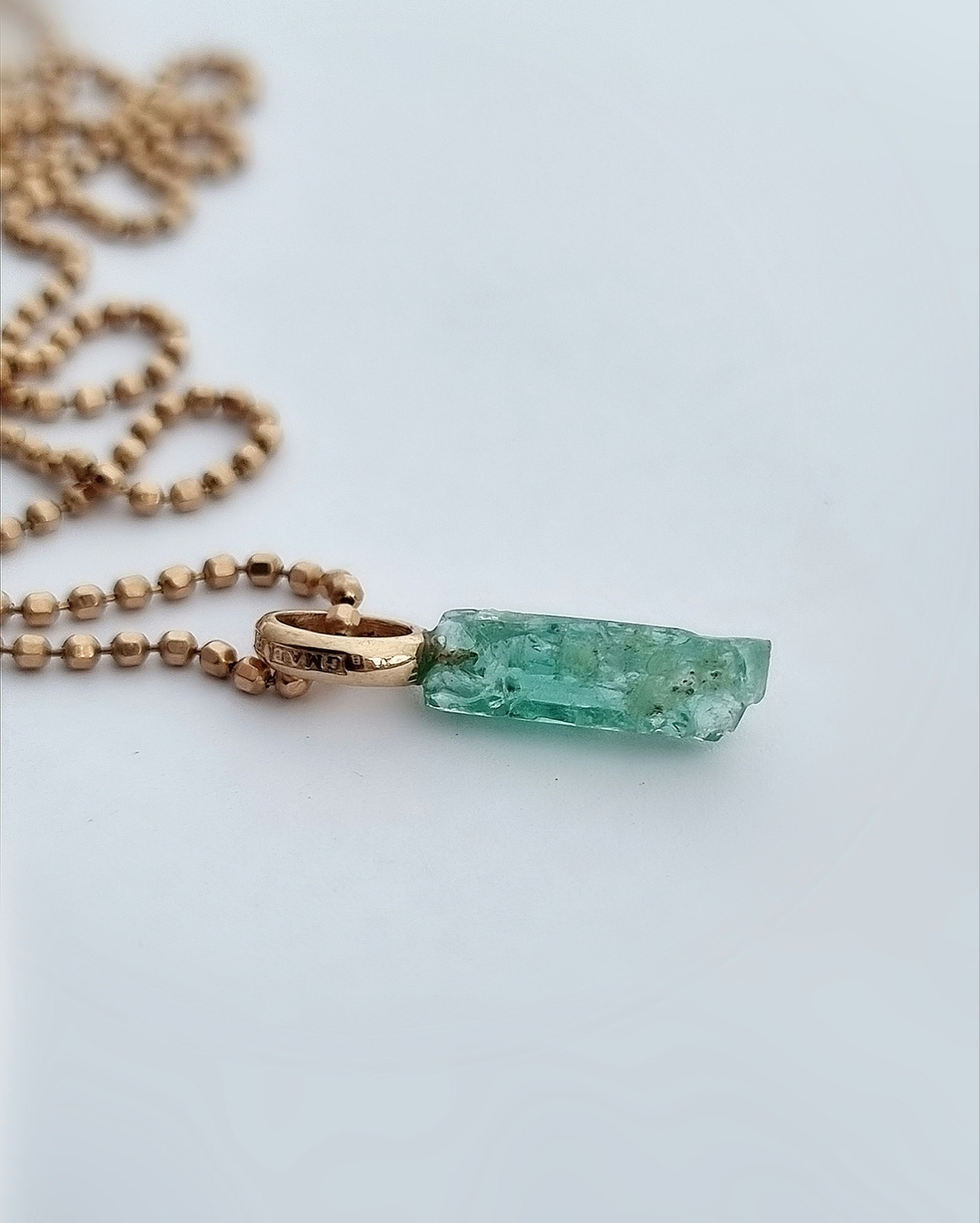 Mintsmaragd 1,61 ct - naturlig råkristall