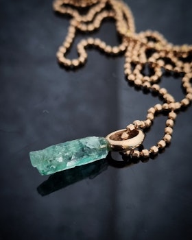 Mintsmaragd 1,61 ct - naturlig råkristall
