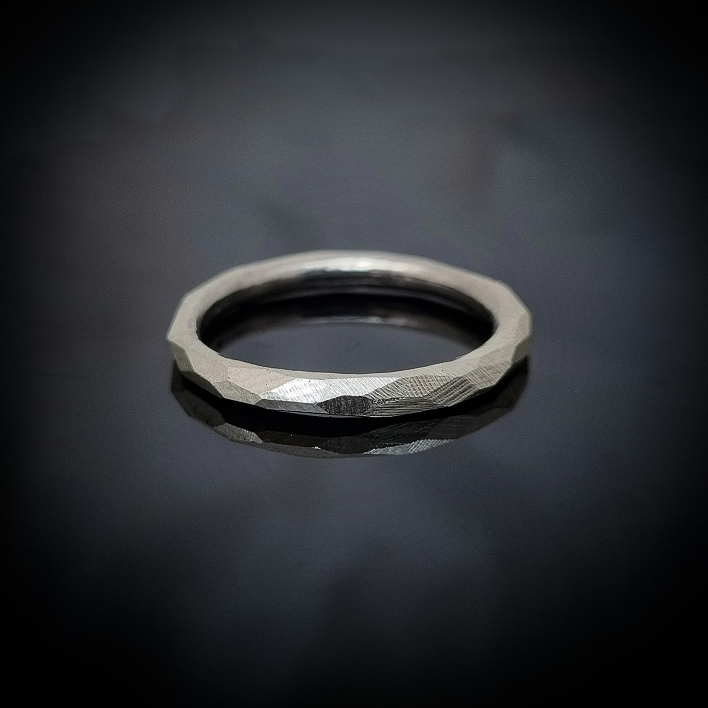 Handpenning på specialbeställda ringar - omarbetning 18K