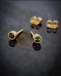Gröna Turmaliner studs - örhängen i 18K guld