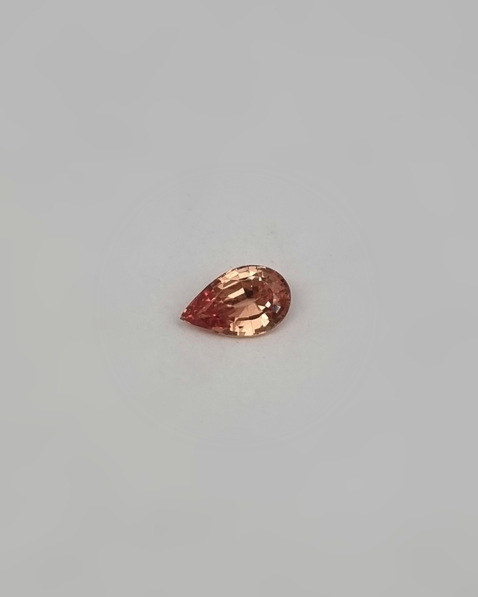 Peach-sunset Safir 1,1 ct droppe - 'made by order'