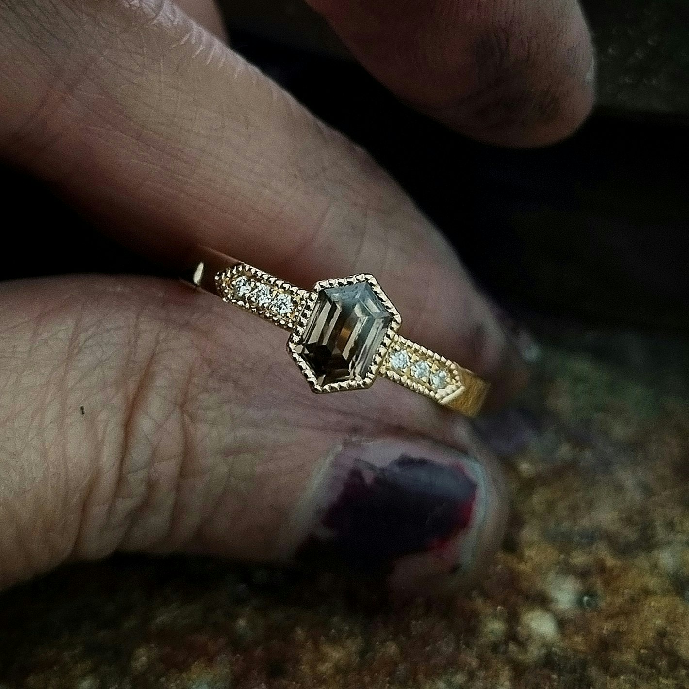 Safir Winza 0,98 ct avlång hexagon - 'made by order'