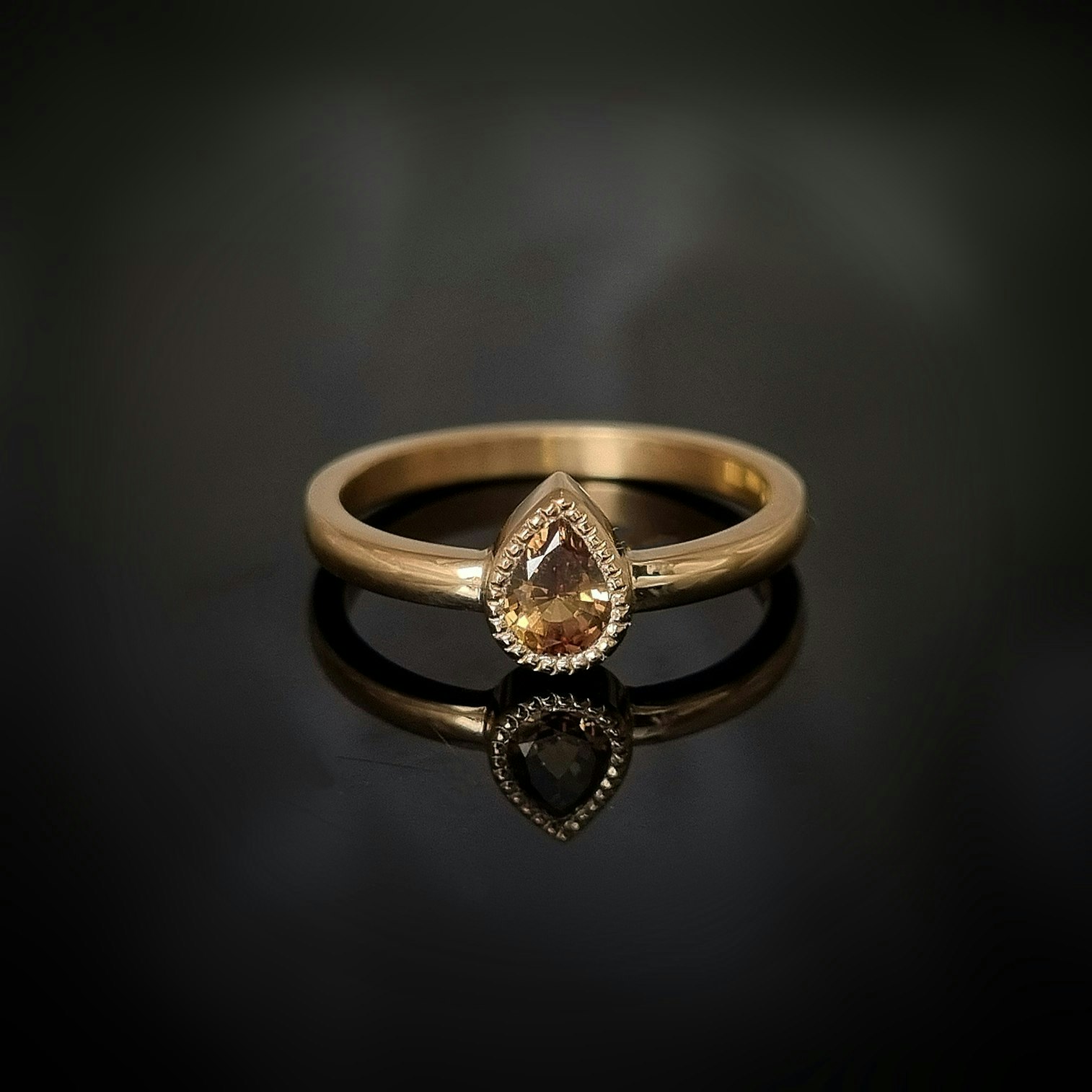 Peach-sunset Safir 1,1 ct droppe - 'made by order'