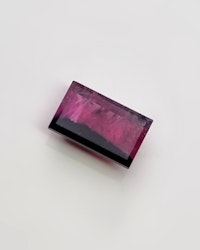 "Norrsken" Safir Winza 1,94 ct rektangulär - 'made by order'