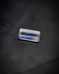 Safir 2,24 ct bicolour smaragdslipad - 'made by order'