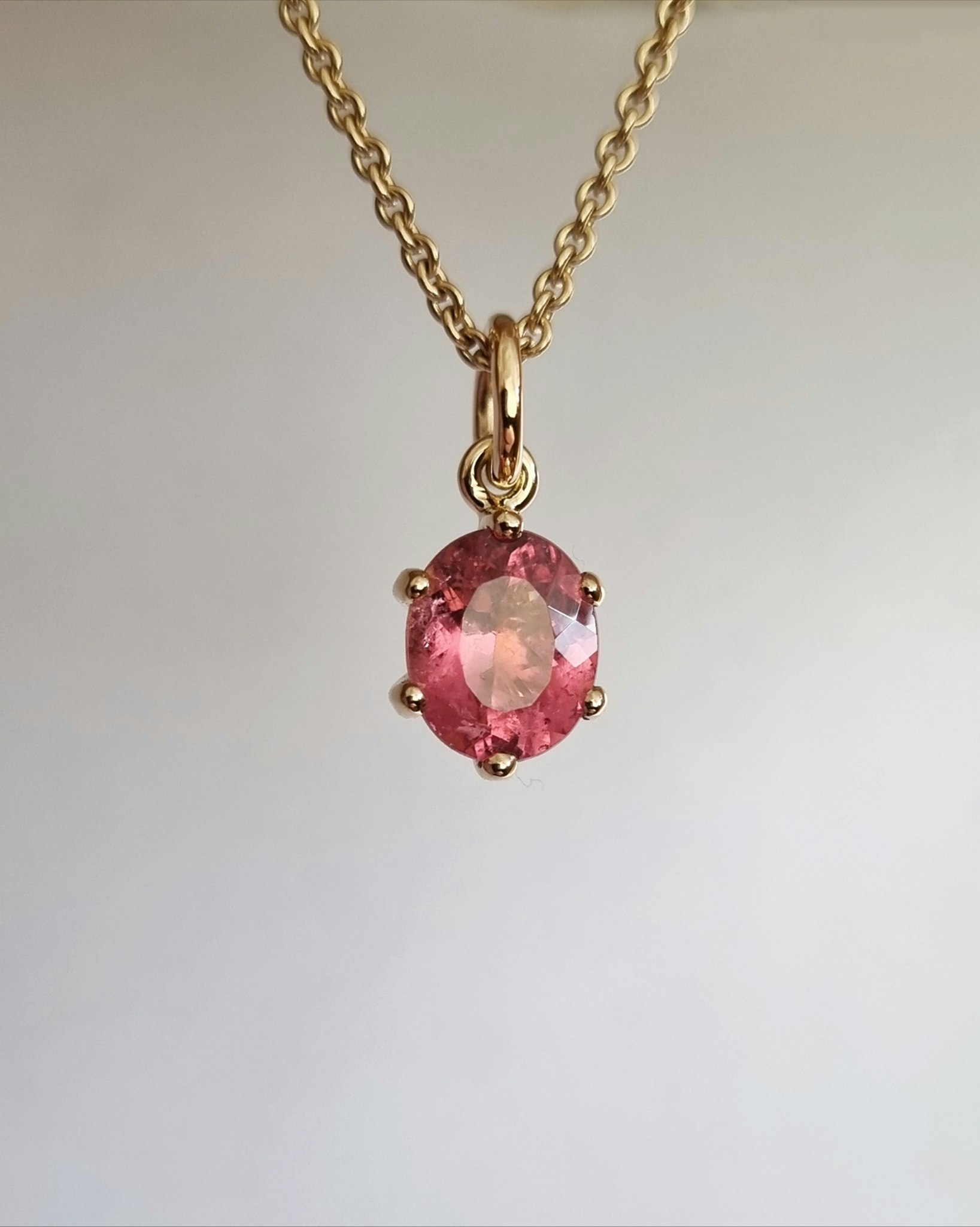 Rosa Turmalin oval 3,15 ct - Hänge Precious six
