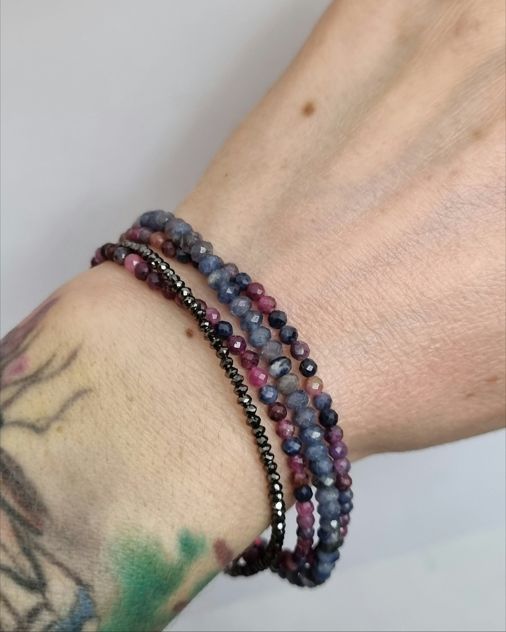 Gnistrigt svart Diamantarmband - till 20 cm