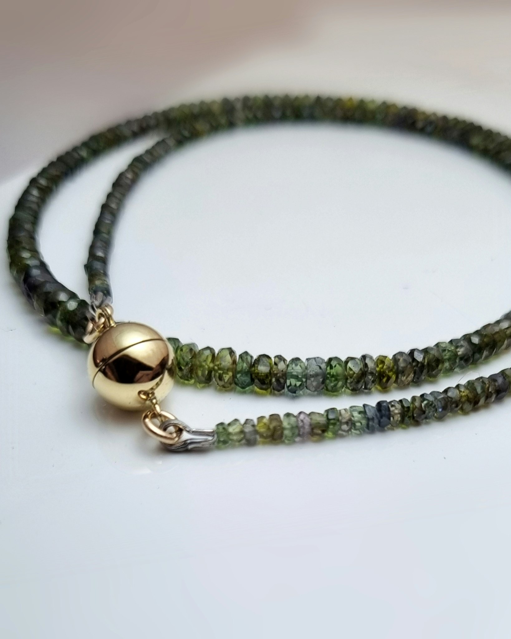 Skogsgrönt Safircollier - 43 cm