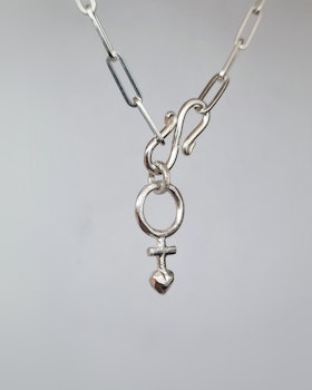 Love & Feminism - Armband / choker 40 cm