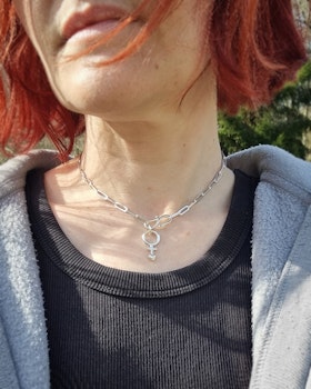 Love & Feminism - Armband / choker 40 cm