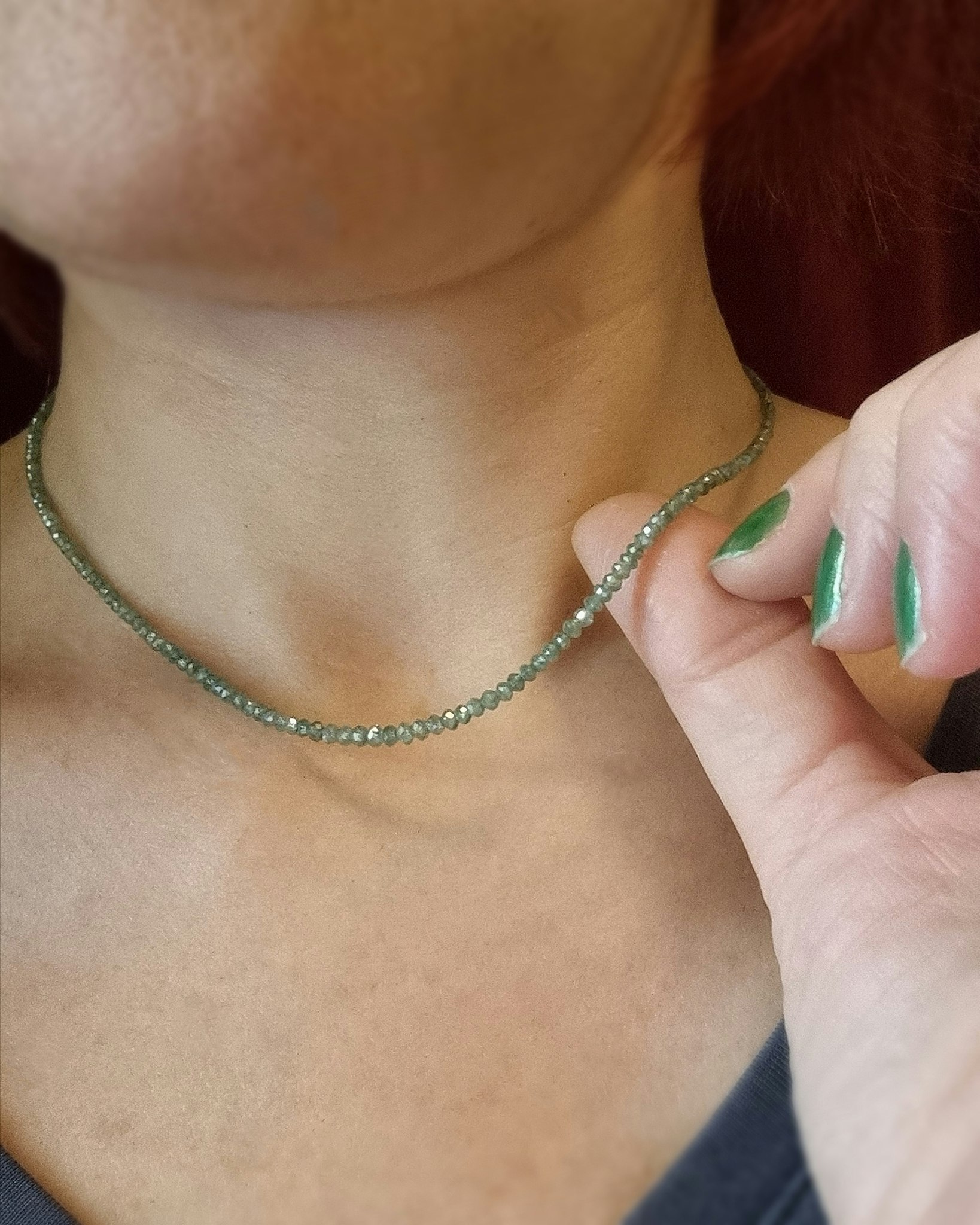 Ljusgrönblått gnistrigt Diamantcollier - 16 ct