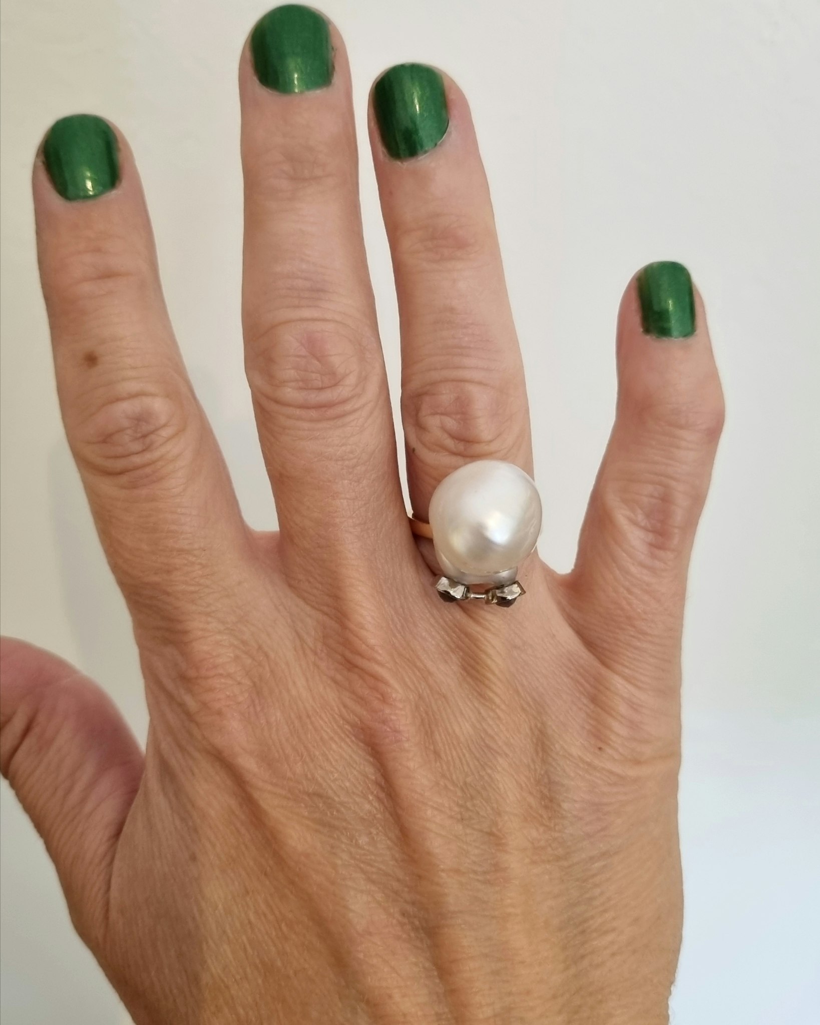Filur - Ring i 18 K med söderhavspärla och diamanter