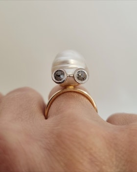 Filur - Ring i 18 K med söderhavspärla och diamanter