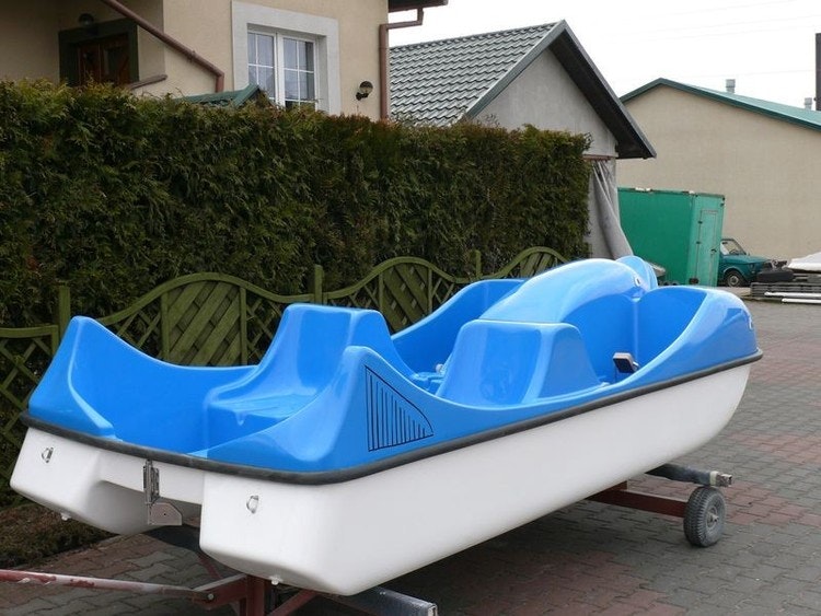 Delfinformet Pedalbåt