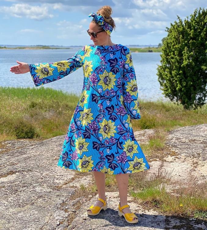 Sommarblommig blå/gul - K.Sabel - Unika Kläder