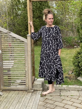 Tunnare klänning och sjal