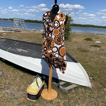 Strandklänning i 70-talsfrotte’